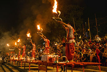 golden triangle with khajuraho and varanasi